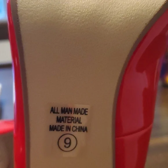 Red Faux Patent Leather Heels - Picture 3 of 9